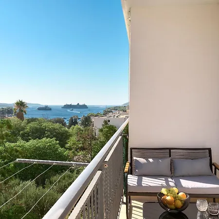 Hvar Lech Spacious 2 Bedroom With Private Parking Apartment Hvar Town