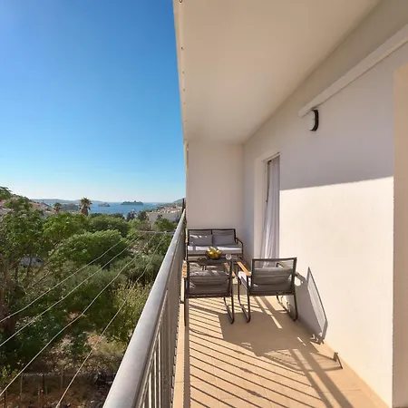 Apartmán Hvar Lech Spacious 2 Bedroom With Private Parking Hvar Town