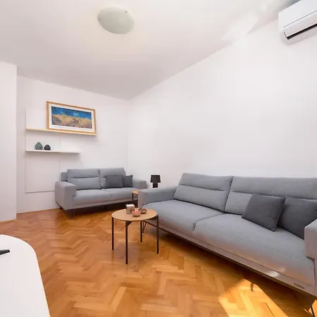 Apartmán Hvar Lech Spacious 2 Bedroom With Private Parking Hvar Town