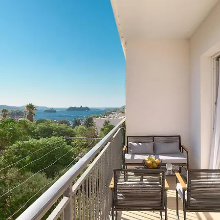 Hvar Lech Spacious 2 Bedroom With Private Parking Apartment