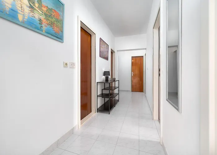 Hvar Lech Spacious 2 Bedroom With Private Parking Apartament *