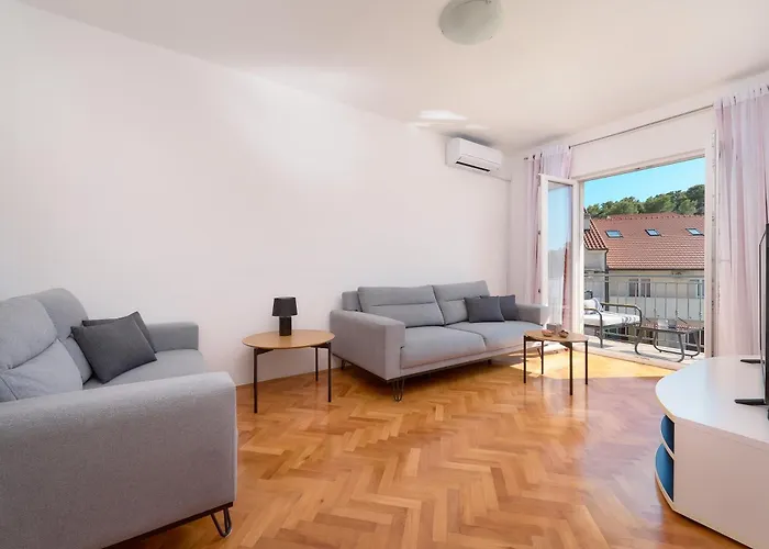 Apartament Hvar Lech Spacious 2 Bedroom With Private Parking Hvar Town