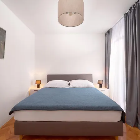 Apartamento Hvar Lech Spacious 2 Bedroom With Private Parking Hvar Town